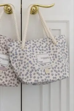 新品 herlipto Cherry Tote Bag pale mauve - メルカリ