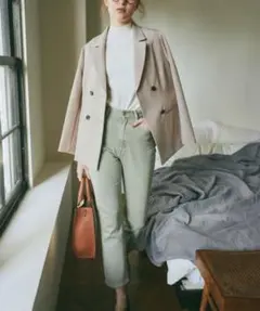 ナチュラルビューティーベーシックソフトデニムスリムストレートパンツのサムネイル