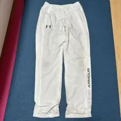 アンダーアーマー　トレーニングパンツ　白