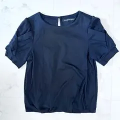 ストロベリーフィールズ ドットチュール 裾タック Tシャツ トップス ブラックのサムネイル