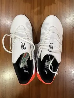 新品23.5cm PUMAサッカートレーニングシューズ