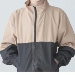 新品ナイロンジャケット