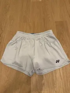 YONEX グレー ショートパンツ