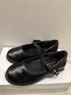 【美品】BETTY KIDS ブラック フォーマルシューズ 19cm