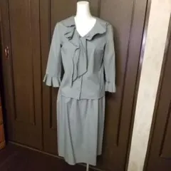 新品、ツーピースのサムネイル