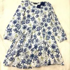 BeBe べべ　花柄　長袖　ワンピース　フラワー柄　リボン