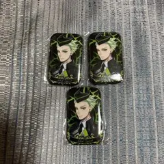 ツイステ セベク ラメキラスクエア缶バッジ 寮服 ツイステッドワンダーランド