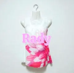 Rady　レディー　グラマラスフラワー　タンクトップ　ノースリーブ　トップスのサムネイル