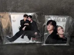 ROIROM DEBUT SHOWCASE アクリルスタンド 缶バッジ トレカ ROIROM DEBUT SHOWCASE アクリルスタンド 缶バッジ - メルカリ