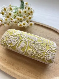 ミナペルホネンjungle relief イエロー　メガネケース　リバティ