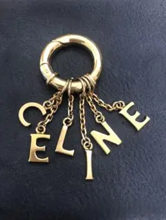 最終値下げ　CELINE ゴールド アルファベットキーリングのサムネイル