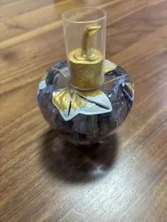 のんののん様専用Lolita Lempicka リンゴ型香水　100mlのサムネイル