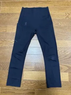 On Women's Movement 3/4 Tights XS ブラック