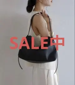 早い者勝ち soins 【本革・牛革】ミニマルショルダーバッグのサムネイル