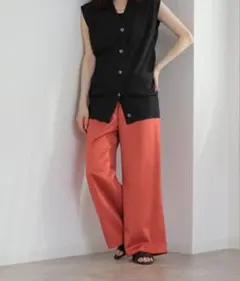 B.C STOCK ペーセーストック　サテン　ワイドパンツ オレンジ