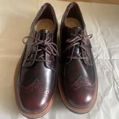 Clarks ウイングチップ バーガンディ 23.5cm【新品、未使用】のサムネイル