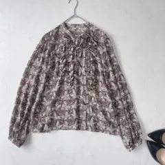【美品】 ロイスクレヨン ボウタイ フリル ペイズリー柄 総柄 ブラウス Mのサムネイル
