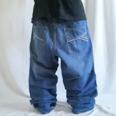 Item thumbnail for item ade08164-9b5b-4405-ac16-0de2a291cfdd