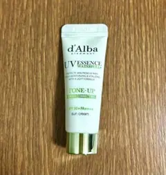 【新品未使用未開封】　ダルバ トーンアップサンクリーム グリーン 10mL