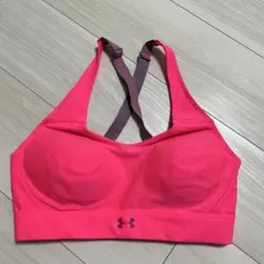 Under Armour ピンク スポーツブラ クロスバック