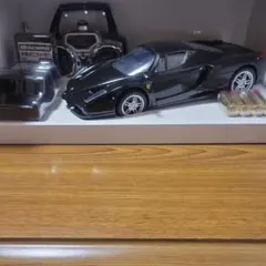 【未使用・ラジコンNo.11】 車両本体充電式 1/16 エンツォフェラーリのサムネイル