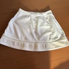 【美品】バボラ Babolat スコート 白 Mサイズ BAB-2438Wのサムネイル