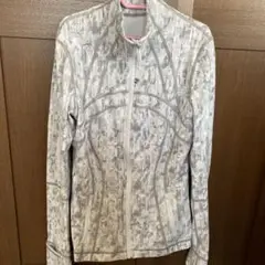 ルルレモン　ジャケット