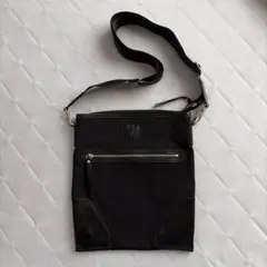 Vivienne Westwood MANショルダーバッグ ブラック　A4サイズのサムネイル