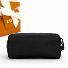 超極美品　ルイヴィトン　トリヨン　ドップキット　セカンドバッグ　レザー　黒