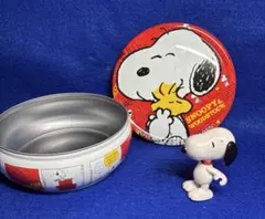 【美品】USJ限定 スヌーピー クッキー空き缶 ＆ 両腕可動フィギュア セット