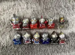 ウルトラマン ミニ指人形 フィギュア 12体セットのサムネイル