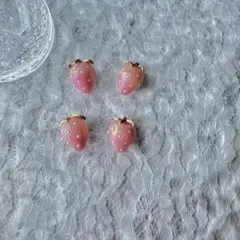 いちご チャーム オーロラ