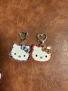 ハローキティ アクリルキーホルダー 2個セット