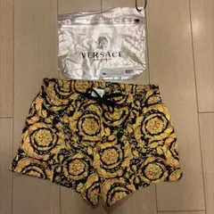 VERSACE 装飾プリント ショートパンツ メデューサ Barocco柄 総柄