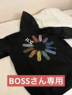 lINCジップアップフーディ