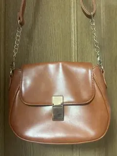 値下げ済み!ブラウン フラップ式 ショルダーバッグ