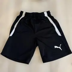 Puma ブラック ハーフパンツ　150