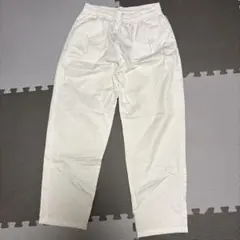 ホワイトパンツ