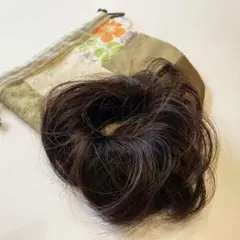 ウィッグ お団子 ゴム式 シュシュ ブラウン 髪飾り つけ毛 簡単