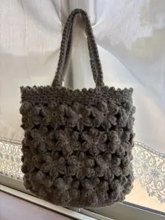 ハンドメイド かぎ針編み お花のモチーフ トートバッグのサムネイル