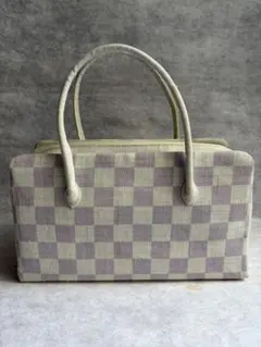 Item thumbnail for item 30bfd452-07c7-4166-a7aa-e7d8d9b8086c