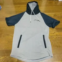 UNDER ARMOUR フード付きパーカー グレー/ネイビー　XXL