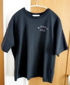 B:MING by BEAMS ロゴ 刺繍 Tシャツ チャコールグレーのサムネイル