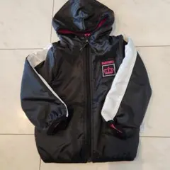 BABYDOLL フード付きリバーシブルジャケット 黒　ピンク 100cm