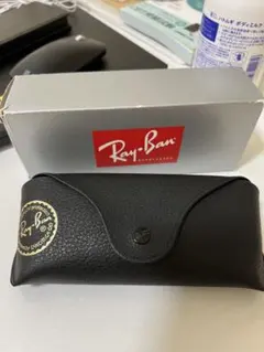 Ray-Ban ブラックサングラス ケース付き