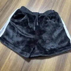 フリース素材 黒 ハーフパンツ 1