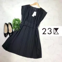 【未使用】23区のベルト付フォーマルブラックワンピース40