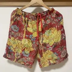 VANQUISH 花柄 ショートパンツ Lサイズのサムネイル