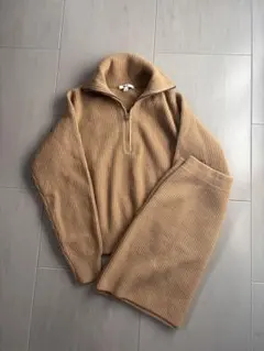 即*え様 UNIQLO C ニット　セットアップ