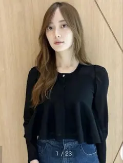 セルフォード クロップドペプラムカーディガン ブラック